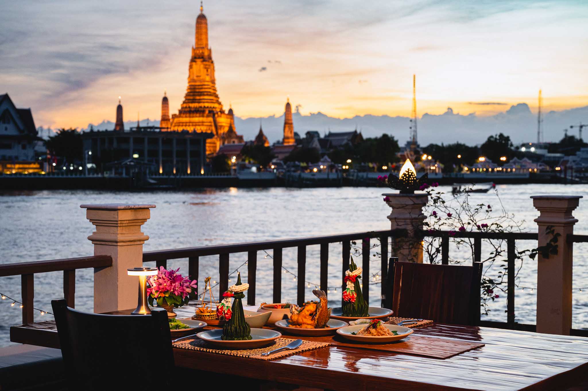 Escort In Kallang Singapore | Riverside Romance &Amp; Passionate Companions 4 Luxury Riverside Dining Experience With Escort In Kallang